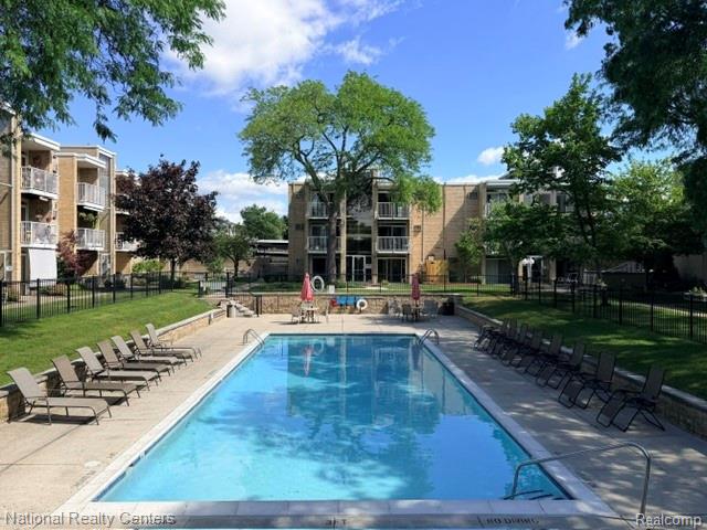 4913 Crooks Road, G5, Royal Oak, MI 48073 — Photo 16
