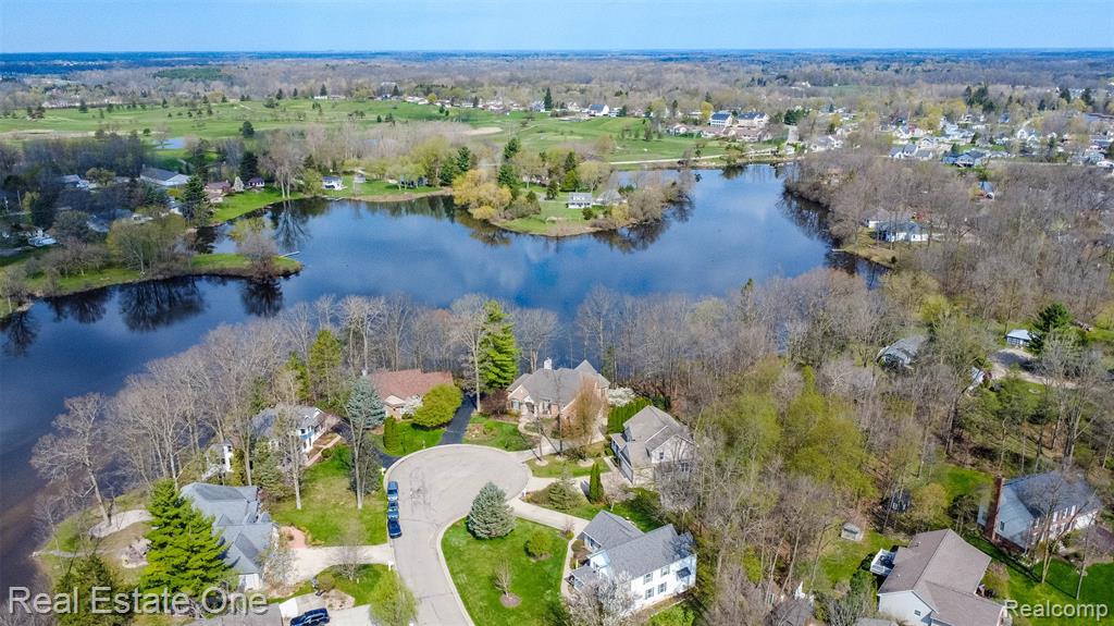 10215 Mill Pointe Drive, Goodrich Vlg, MI — Photo 62