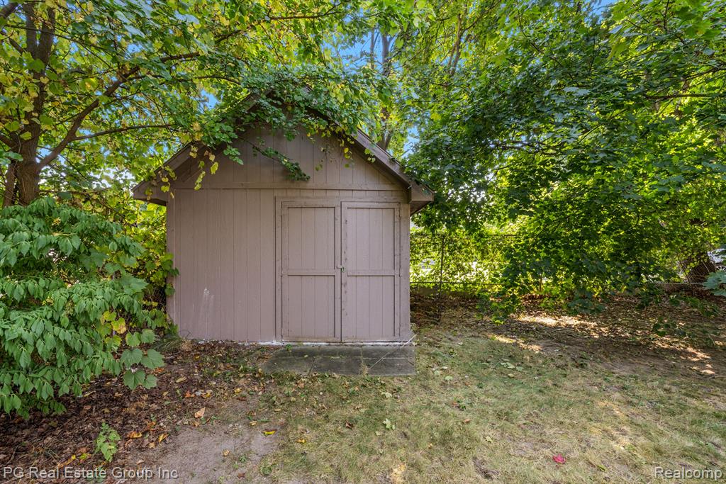 14 PLEASANT Street, Oxford, MI 48371 — Photo 52