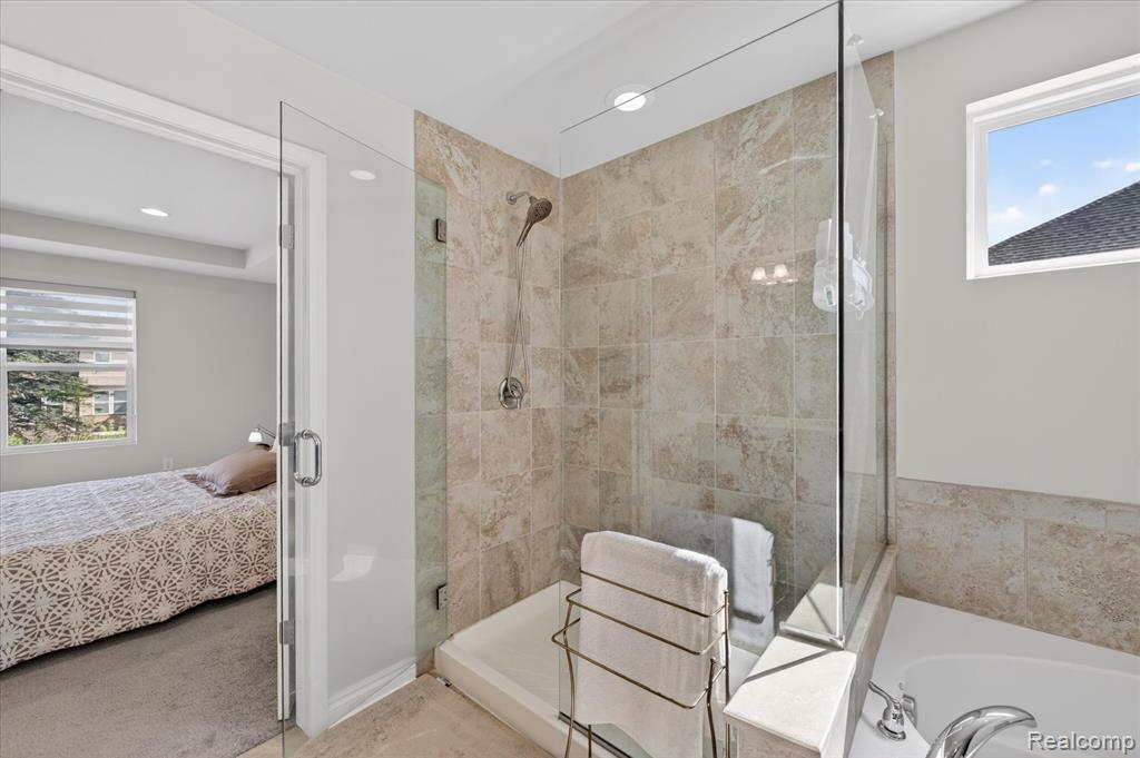 2942 Montgomery Circle, Walled Lake, MI 48390 — Photo 20