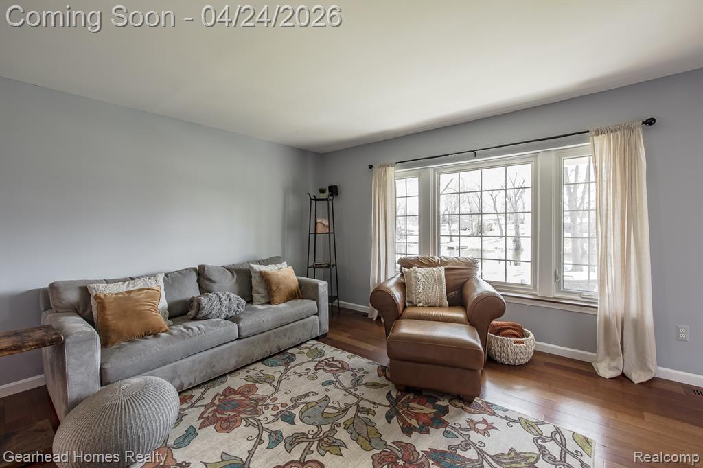 4040 Rollins Avenue, Waterford, MI 48329 — Photo 11