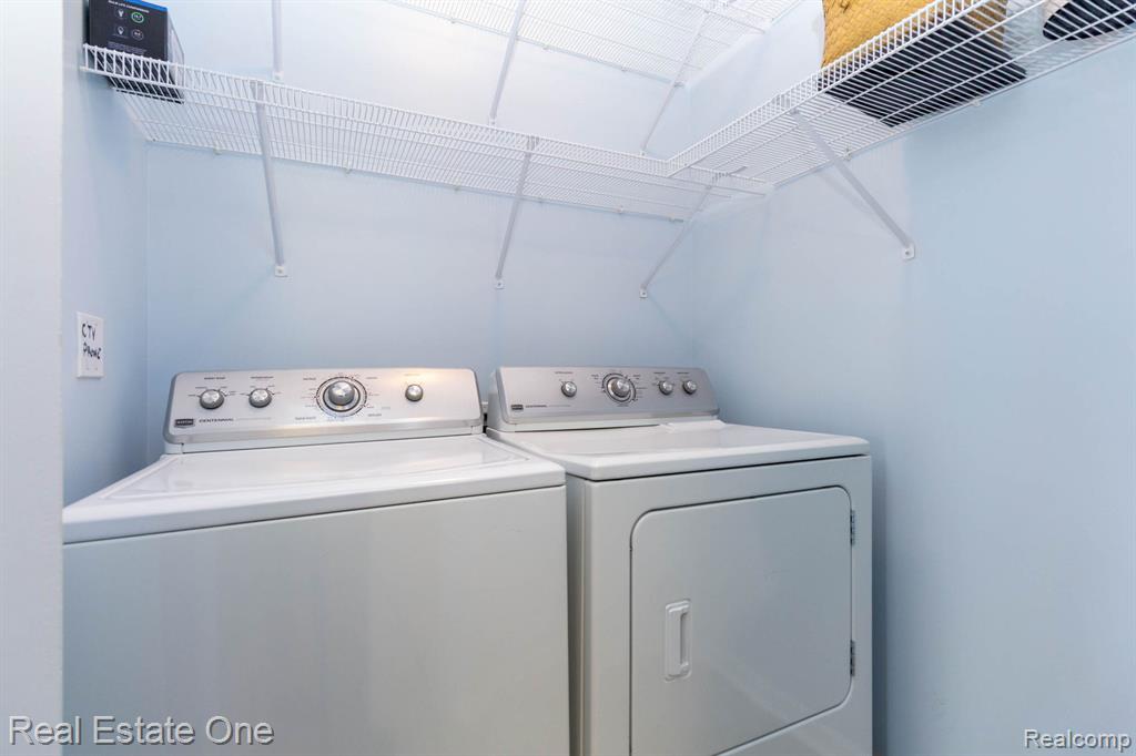 934 W Summerfield Glen Circle, Ann Arbor, MI 48103 — Photo 20