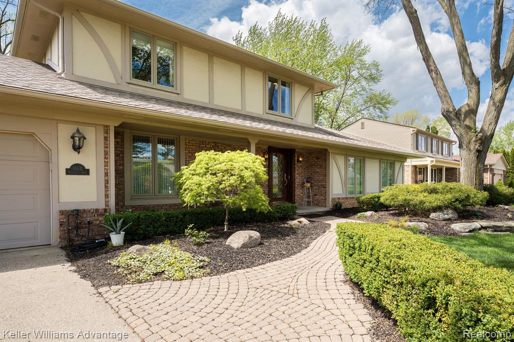 16131 Winchester Drive, Northville, MI 48168 — Photo 4