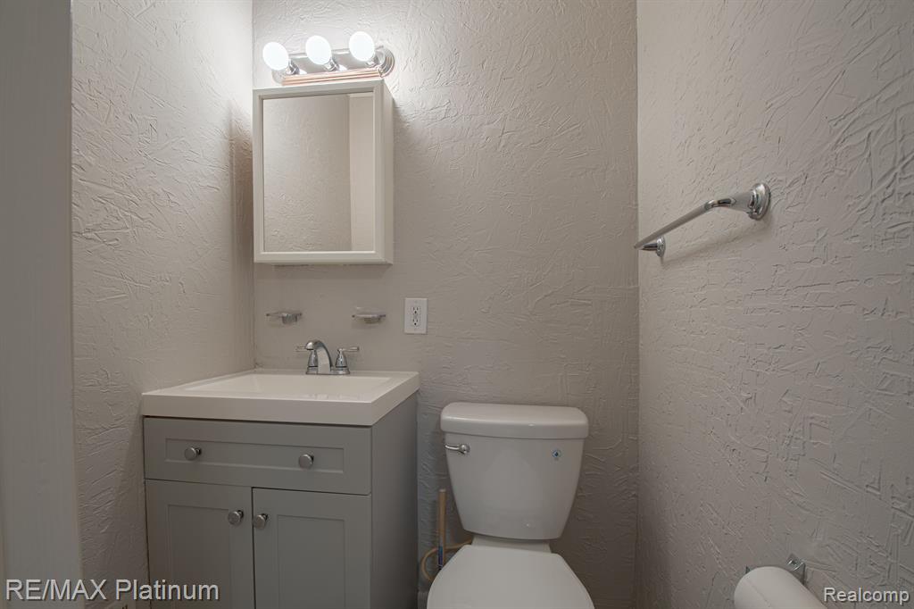 504 Front Street, Holly, MI 48442 — Photo 15
