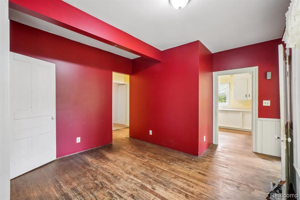 9551 Ellis Road, Clarkston, MI 48348 — Photo 17