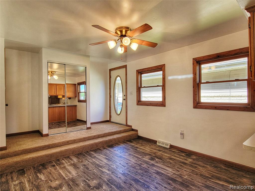 712 Wolverine Drive, Wolverine Lake, MI 48390 — Photo 28