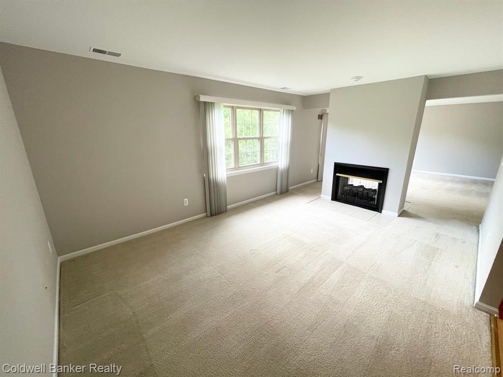 39634 ROCKCREST Lane, Northville, MI — Photo 7
