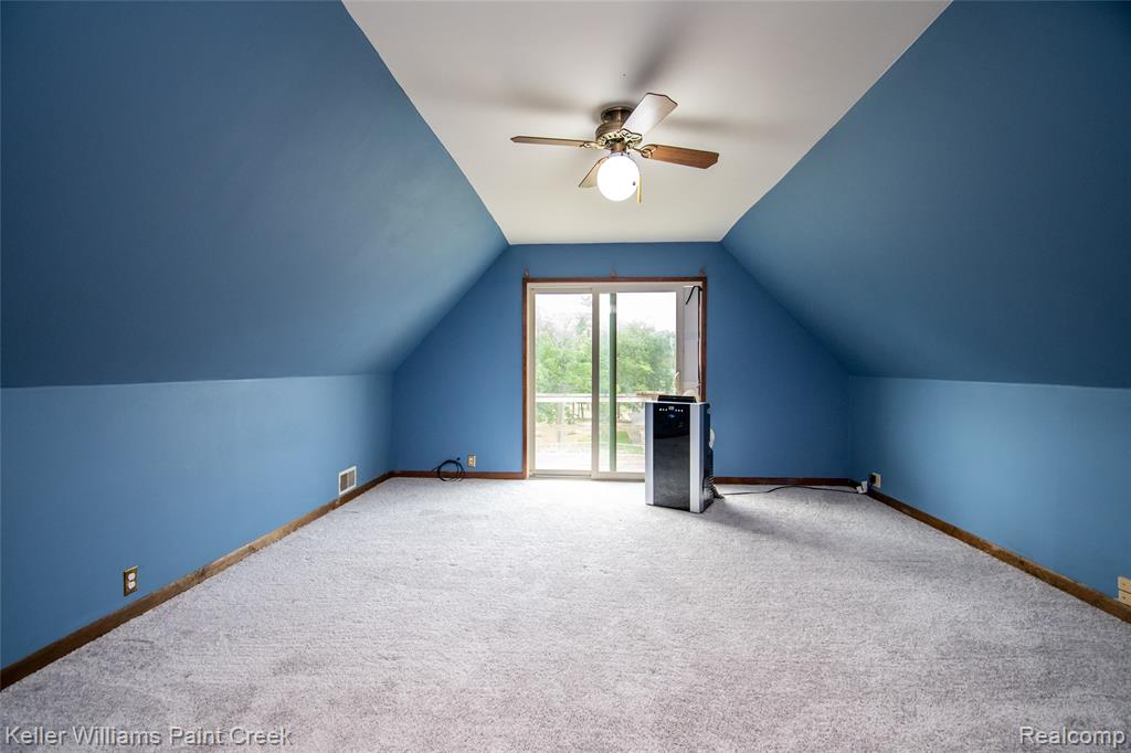 6903 Dandison Boulevard, West Bloomfield, MI 48324 — Photo 20