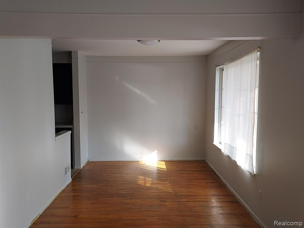 29334 HOOVER Road, Warren, MI 48093 — Photo 3