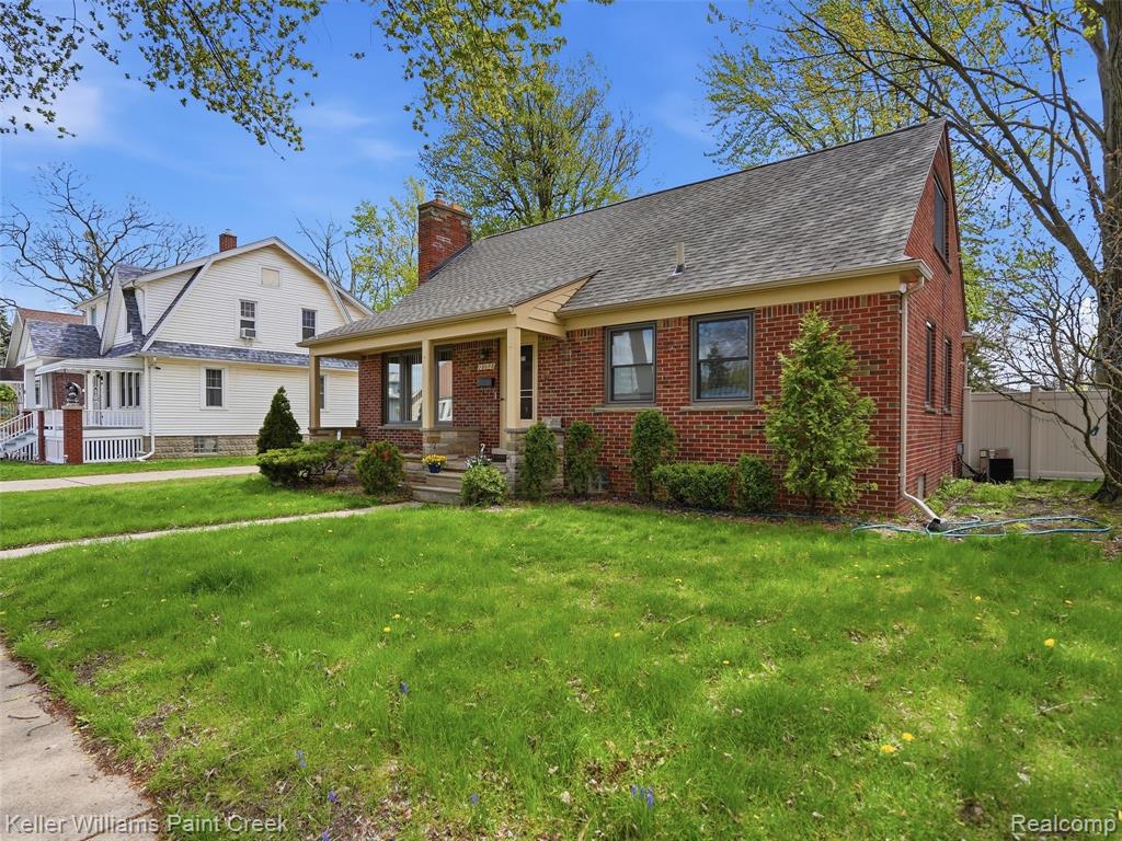 18048 Elizabeth Street, Roseville, MI 48066 — Photo 3
