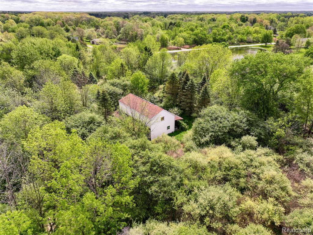 2626 Bullock Road, Lapeer, MI 48446 — Photo 18