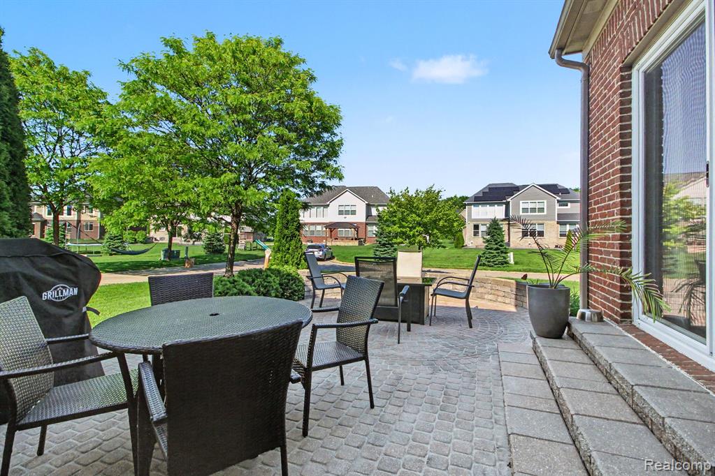 2227 Premier Lane, Canton, MI 48188 — Photo 43