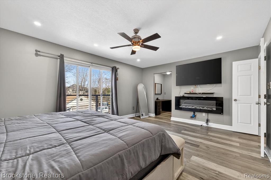 1980 Oakville Waltz Road, New Boston, MI 48164 — Photo 18