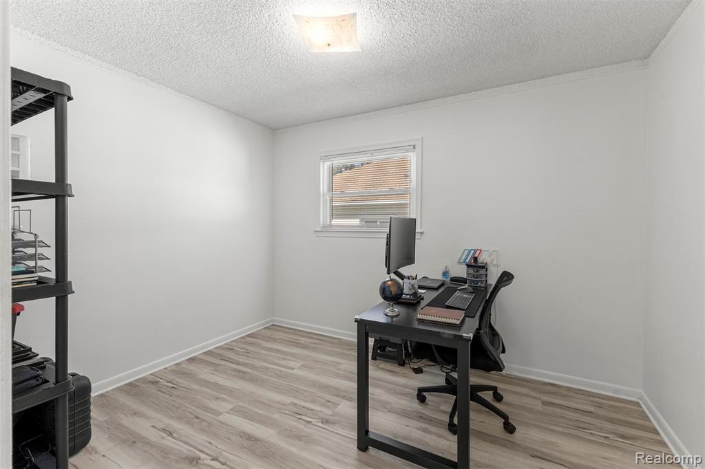 7316 Drexel Street, Dearborn Heights, MI 48127 — Photo 17