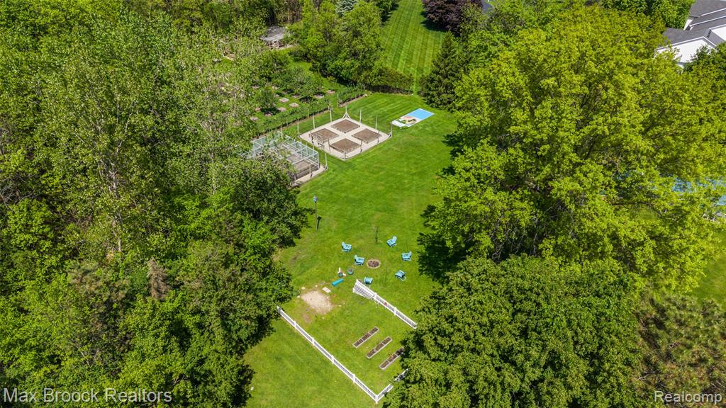 4785 Dow Ridge Road, Orchard Lake Village, MI 48324 — Photo 6