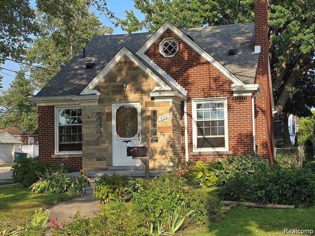 950 N YORK Street, Dearborn, MI 48128 — Photo 2