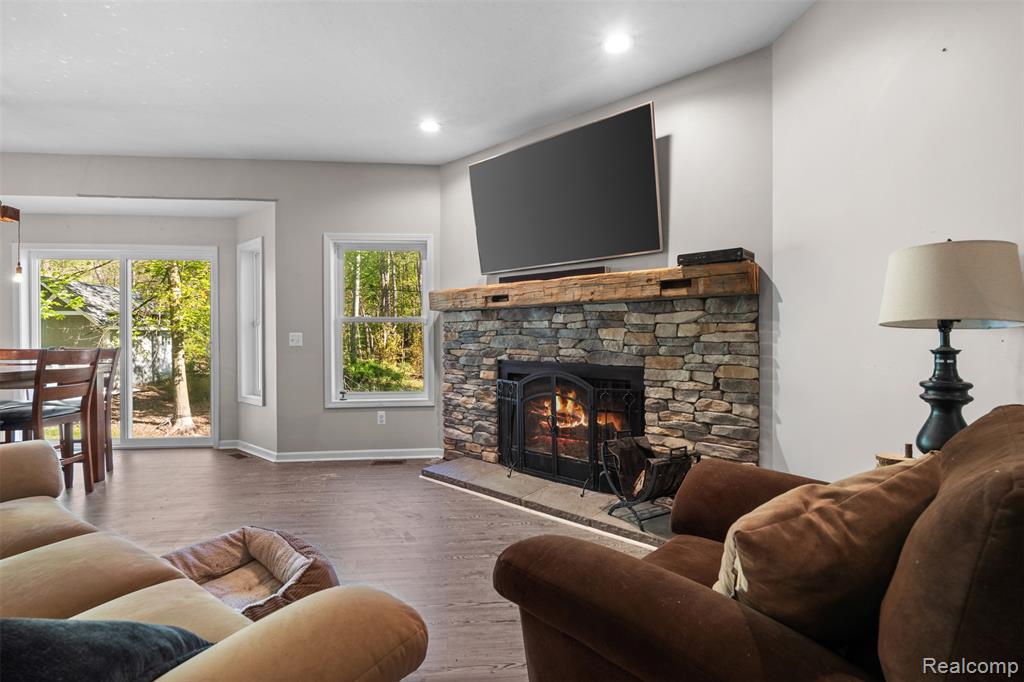 8306 Foster Road, Clarkston, MI — Photo 10