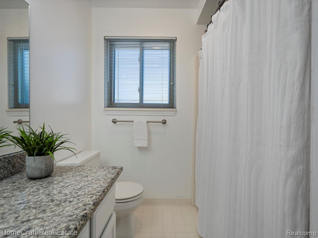 44217 DARTMOUTH Street, Canton, MI 48188 — Photo 31