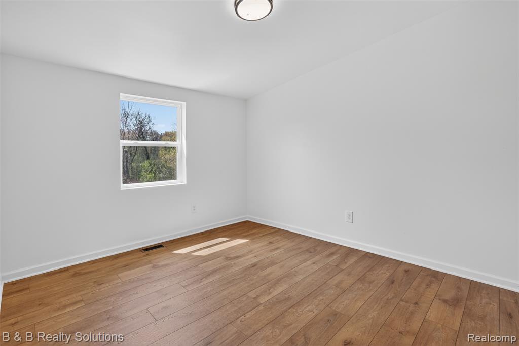 2468 Johnson Mill Road, North Branch, MI 48461 — Photo 26