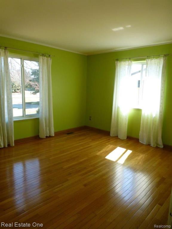 5837 FOLKSTONE Drive, Troy, MI 48085 — Photo 18