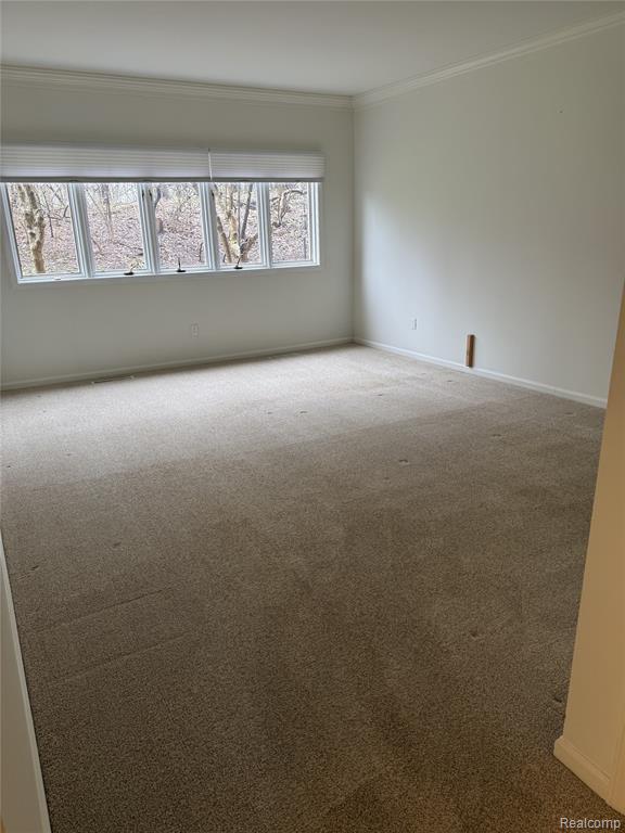 4040 Greenleaf Circle, 110, Kalamazoo, MI 49008 — Photo 2