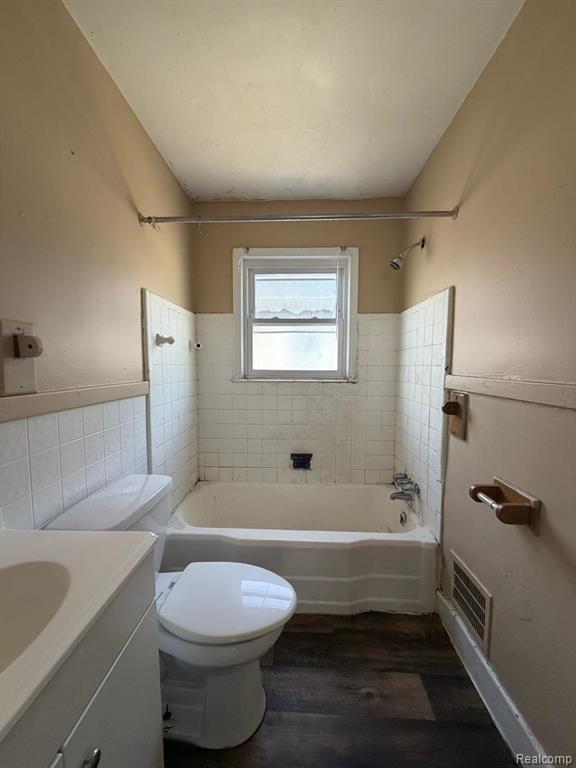 8260 Minock Street, Detroit, MI 48228 — Photo 8