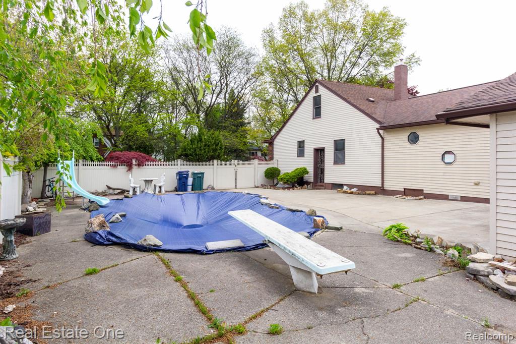 1977 Markese Avenue, Lincoln Park, MI 48146 — Photo 43