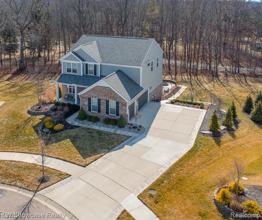 30253 MACINTOSH Lane, New Hudson, MI 48165 — Photo 52