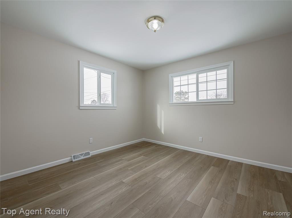 20580 21 Mile Road, Macomb, MI 48044 — Photo 26