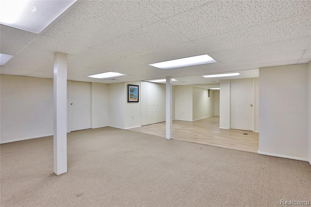 7494 Pebble Lane, West Bloomfield, MI — Photo 29