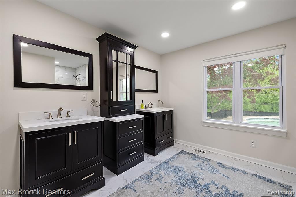 4573 Ranch Lane, Bloomfield Hills, MI 48302 — Photo 11
