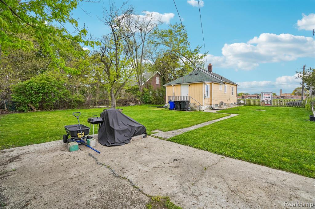 17380 Oakfield Street, Detroit, MI 48235 — Photo 6