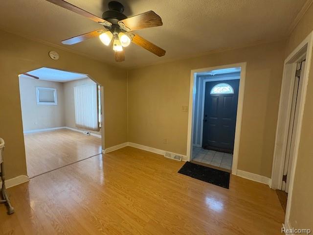 610 Kenilworth Avenue, Pontiac, MI 48340 — Photo 10
