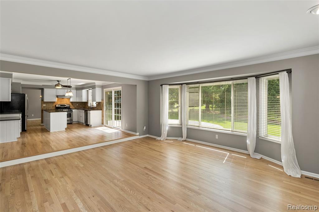 5648 Whitfield Drive, Troy, MI 48098 — Photo 14