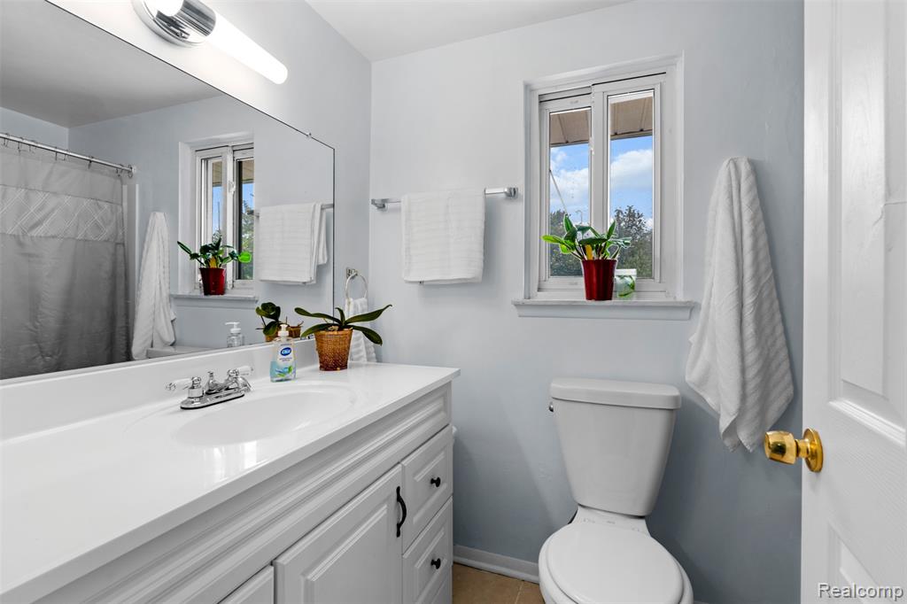 9719 Katherine Street, Taylor, MI 48180 — Photo 15