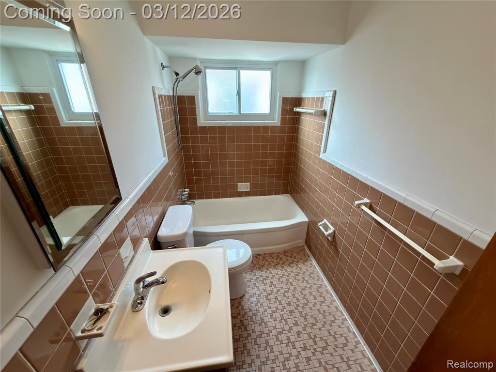 1765 Garfield Avenue, Lincoln Park, MI 48146 — Photo 6