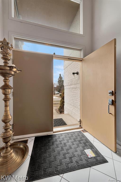 6250 STONEBRIDGE, West Bloomfield, MI — Photo 4