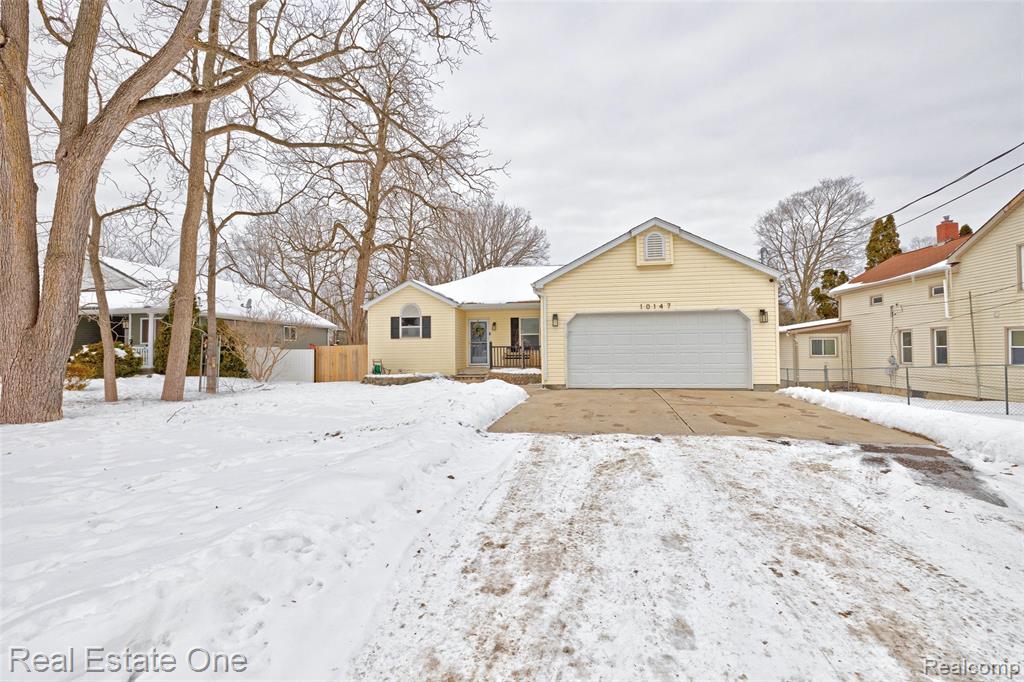 10147 Erie Street, Goodrich Vlg, MI — Photo 32