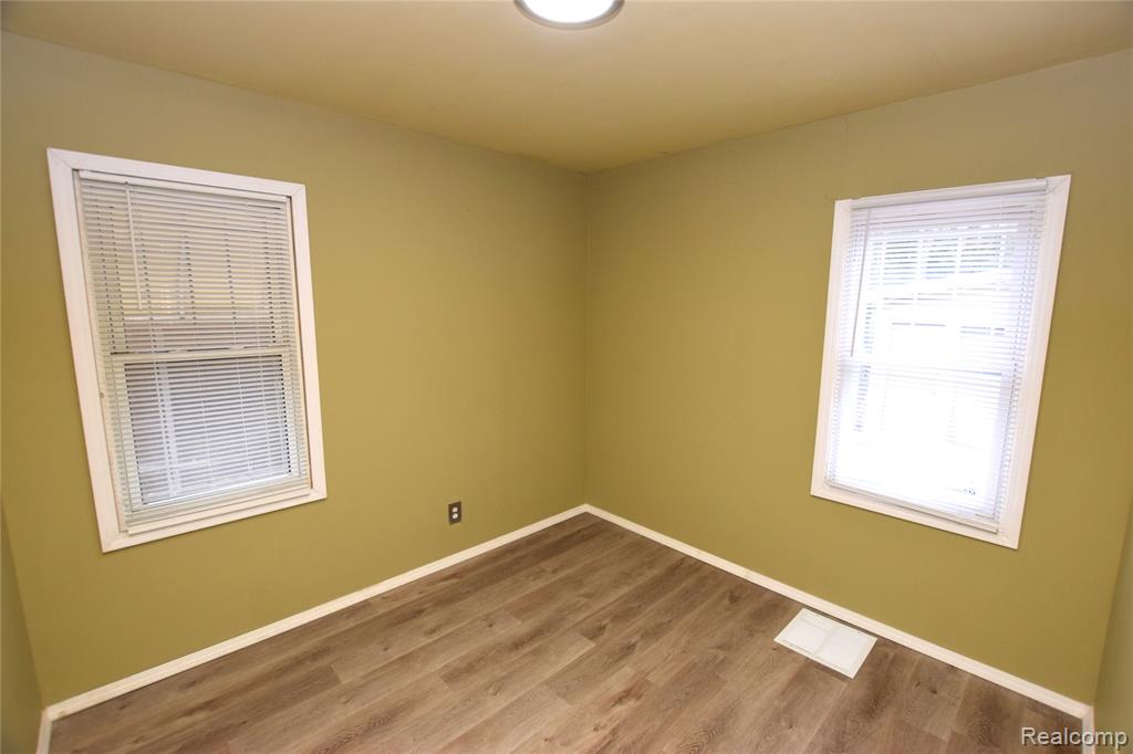 609 W Marengo Avenue, Flint, MI 48505 — Photo 6