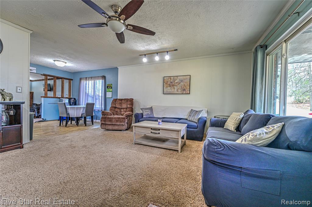 12335 Big Lake Road, Davisburg, MI 48350 — Photo 4