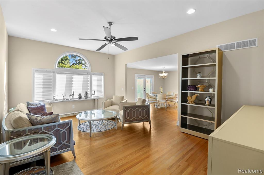 1075 Long Leaf Court, Brighton, MI 48116 — Photo 15