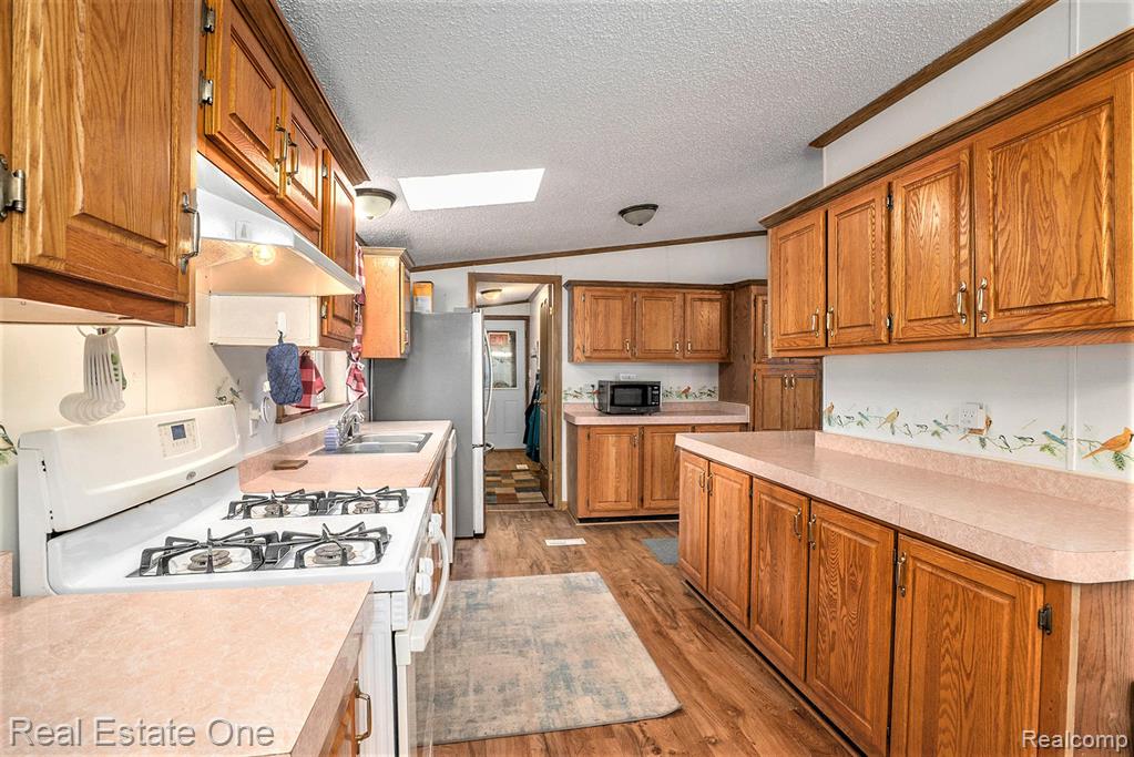 309 W 5th Street, Gladwin, MI 48624 — Photo 7