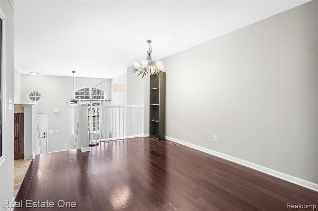 464 Old Pine Way, Walled Lake, MI 48390 — Photo 13