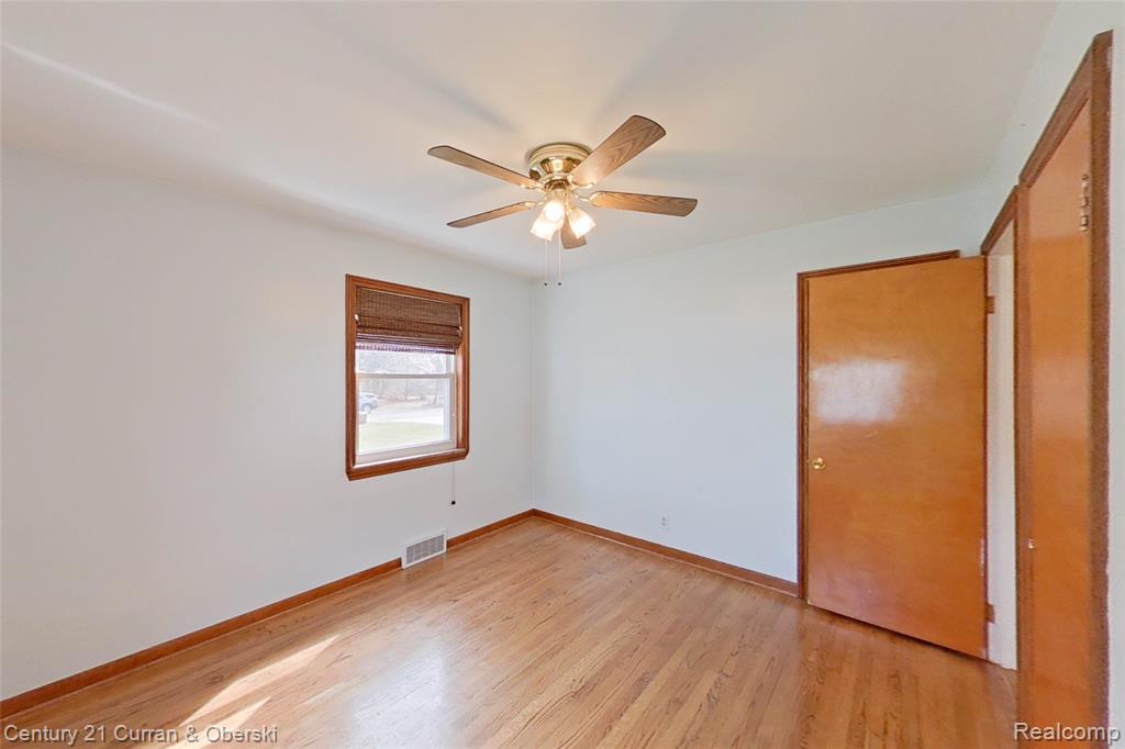 688 New Hampshire Avenue, Marysville, MI 48040 — Photo 42