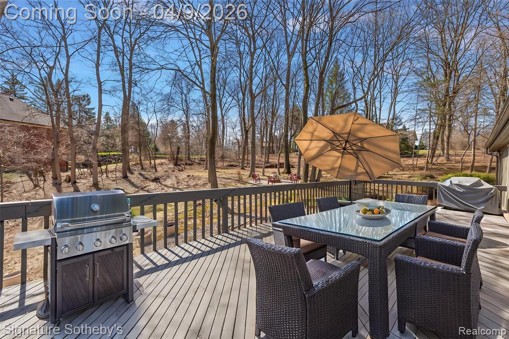 034-4650-Lahser-28 - Outdoor - Luxury - 2.jpg