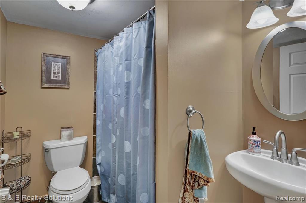 111 Amy Lynn Court, Metamora, MI 48455 — Photo 47