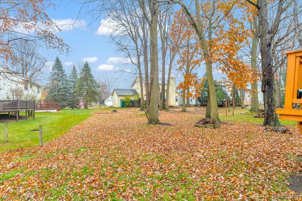 845 Canter Lane, Auburn Hills, MI 48326 — Photo 35