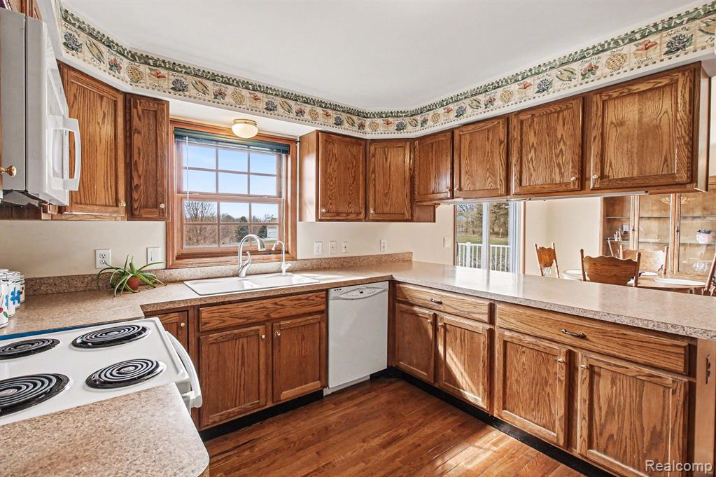 8806 Bergin Road, Howell, MI 48843 — Photo 9