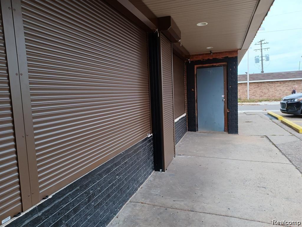 17651 E WARREN Avenue, Detroit, MI 48224 — Photo 3