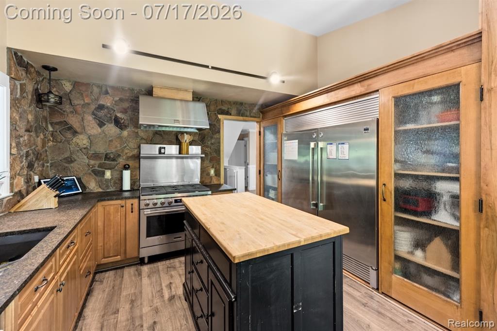7375 Parkwood Drive, Fenton, MI 48430 — Photo 13